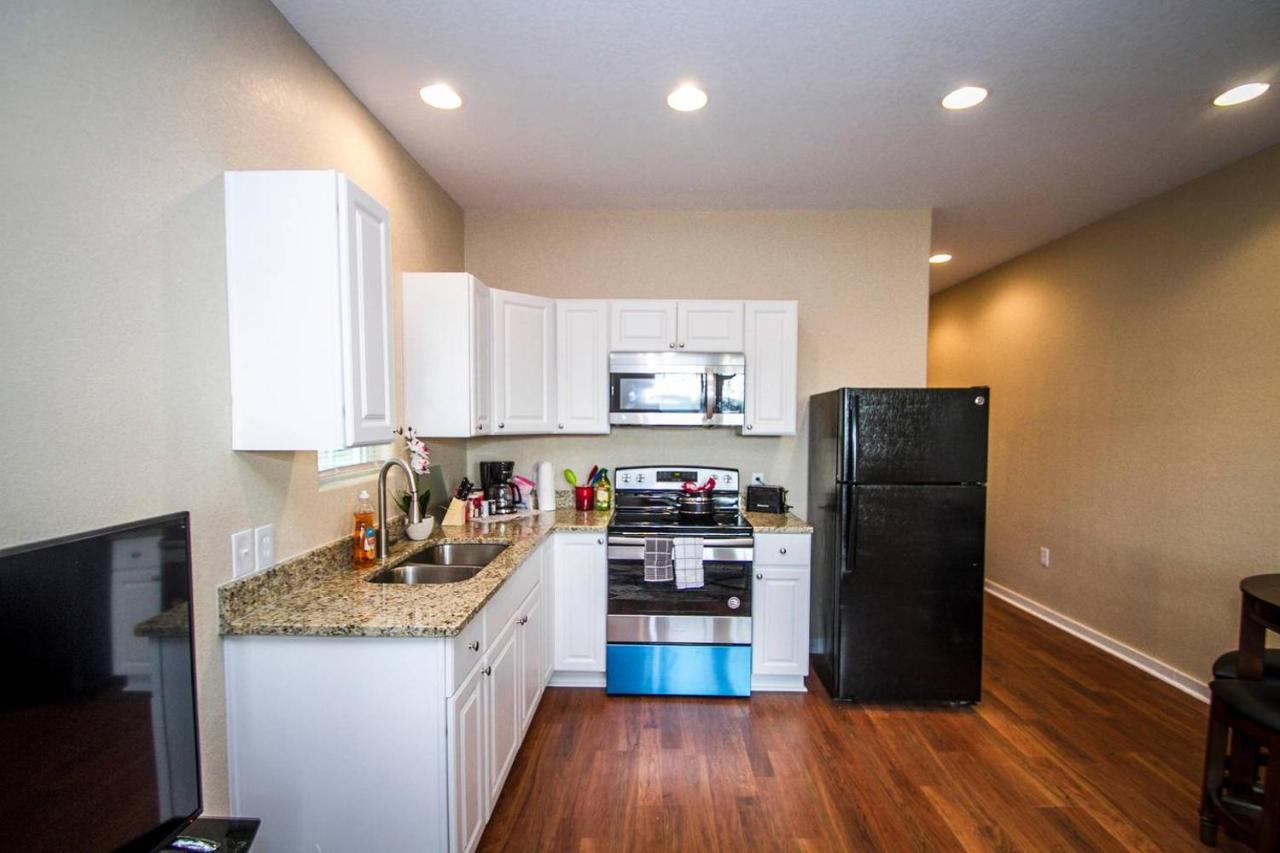 Апартаменты Hackberry St #A Renovated 2Br/2Ba Near Downtown Сан-Антонио Экстерьер фото